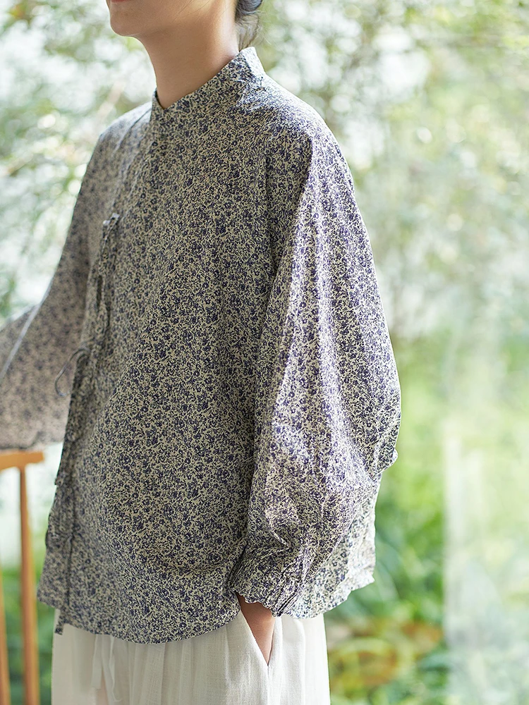 Chinese Style Women Casual Shirt New Arrival 2025 Autumn Vintage Stand Collar Floral Print Loose Female Cotton Tops Shirts M1852
Chinese Style Women Casual Shirt New Arrival 2025 Autumn Vintage Stand Collar Floral Print Loose Female Cotton Tops Shirts M1852