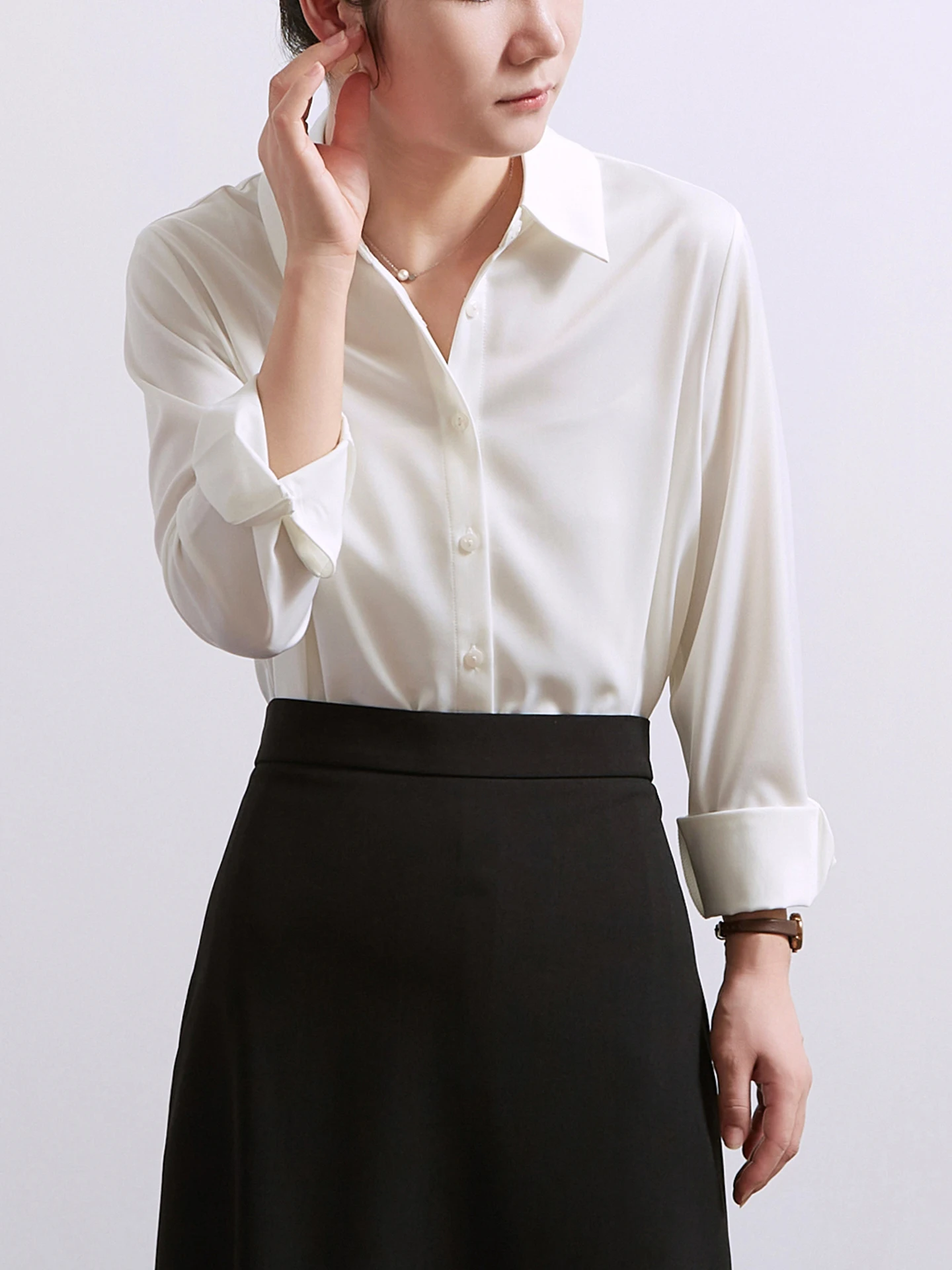 CHICBLISS Women's Satin Shirt Long Sleeve Drapey Style Commute Professional Interview Suitable White Color Ladies Top
CHICBLISS Women's Satin Shirt Long Sleeve Drapey Style Commute Professional Interview Suitable White Color Ladies Top