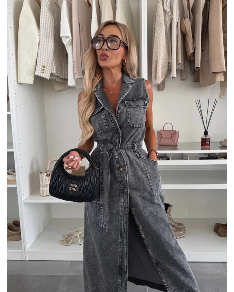 2025 Summer Fashion New Women's Denim Dress Long Sleeveless Belted Waist Single Row Maxi Button Casual Maxi Dress for Women
2025 Summer Fashion New Women's Denim Dress Long Sleeveless Belted Waist Single Row Maxi Button Casual Maxi Dress for Women