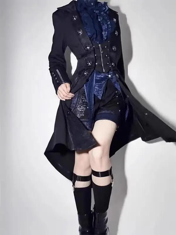 Dark Gothic Lolita Windbreaker Long Coat with Bat Wings Large Hemline Prince Style Clothing for Women Spring Season 2025
Dark Gothic Lolita Windbreaker Long Coat with Bat Wings Large Hemline Prince Style Clothing for Women Spring Season 2025