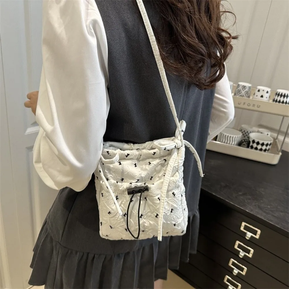 Portable Versatile Bow Shoulder Bag Coin Pouch Square Women Crossbody Bag Korean Style Solid Color Mobile Phone Pack Sports
Portable Versatile Bow Shoulder Bag Coin Pouch Square Women Crossbody Bag Korean Style Solid Color Mobile Phone Pack Sports