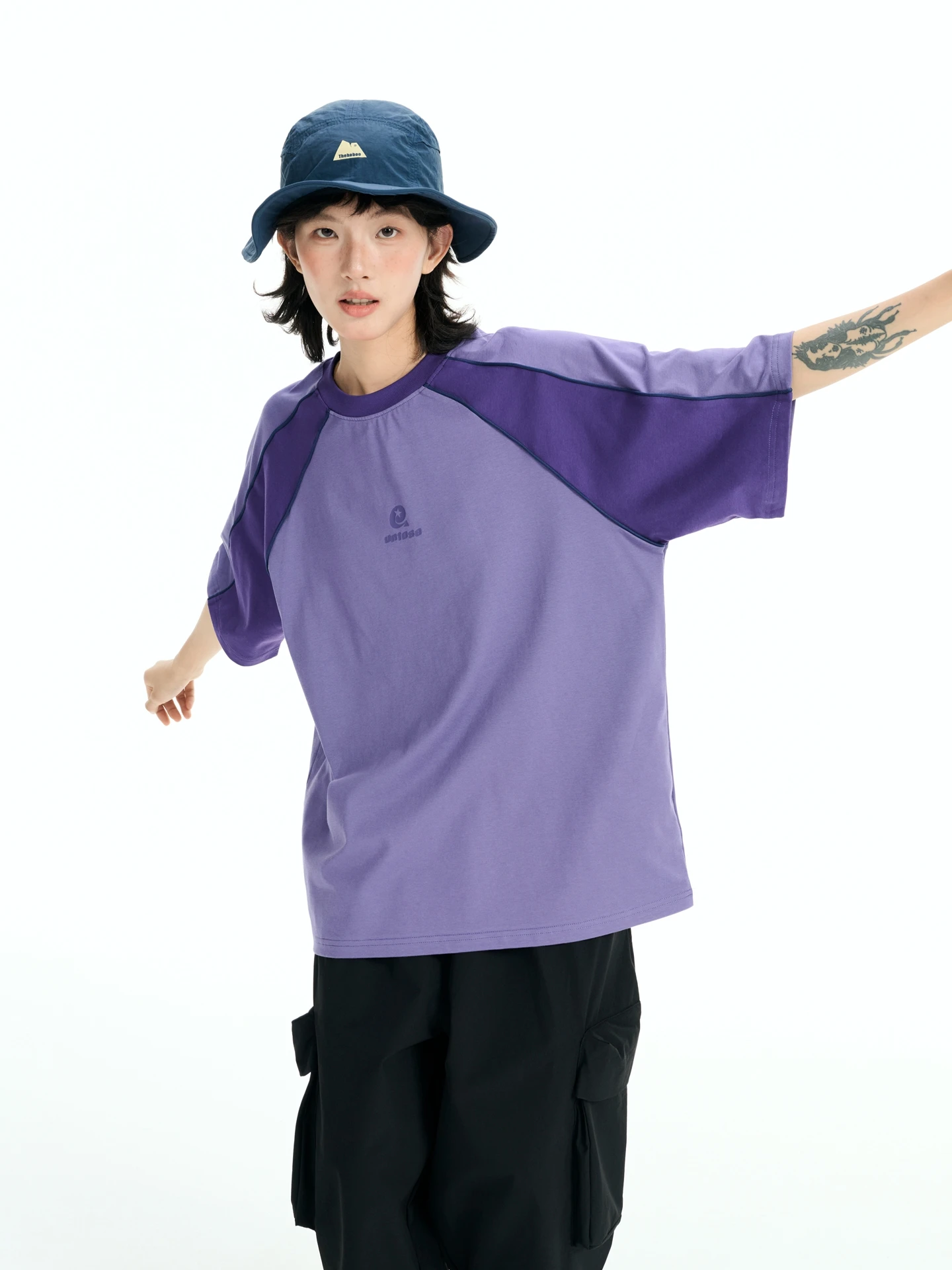Gujiji Universe Retro Sport Print Patchwork Shoulder Sleeve T-Shirt Loose Casual round Neck Short Sleeve Top for Men And Women
Gujiji Universe Retro Sport Print Patchwork Shoulder Sleeve T-Shirt Loose Casual round Neck Short Sleeve Top for Men And Women