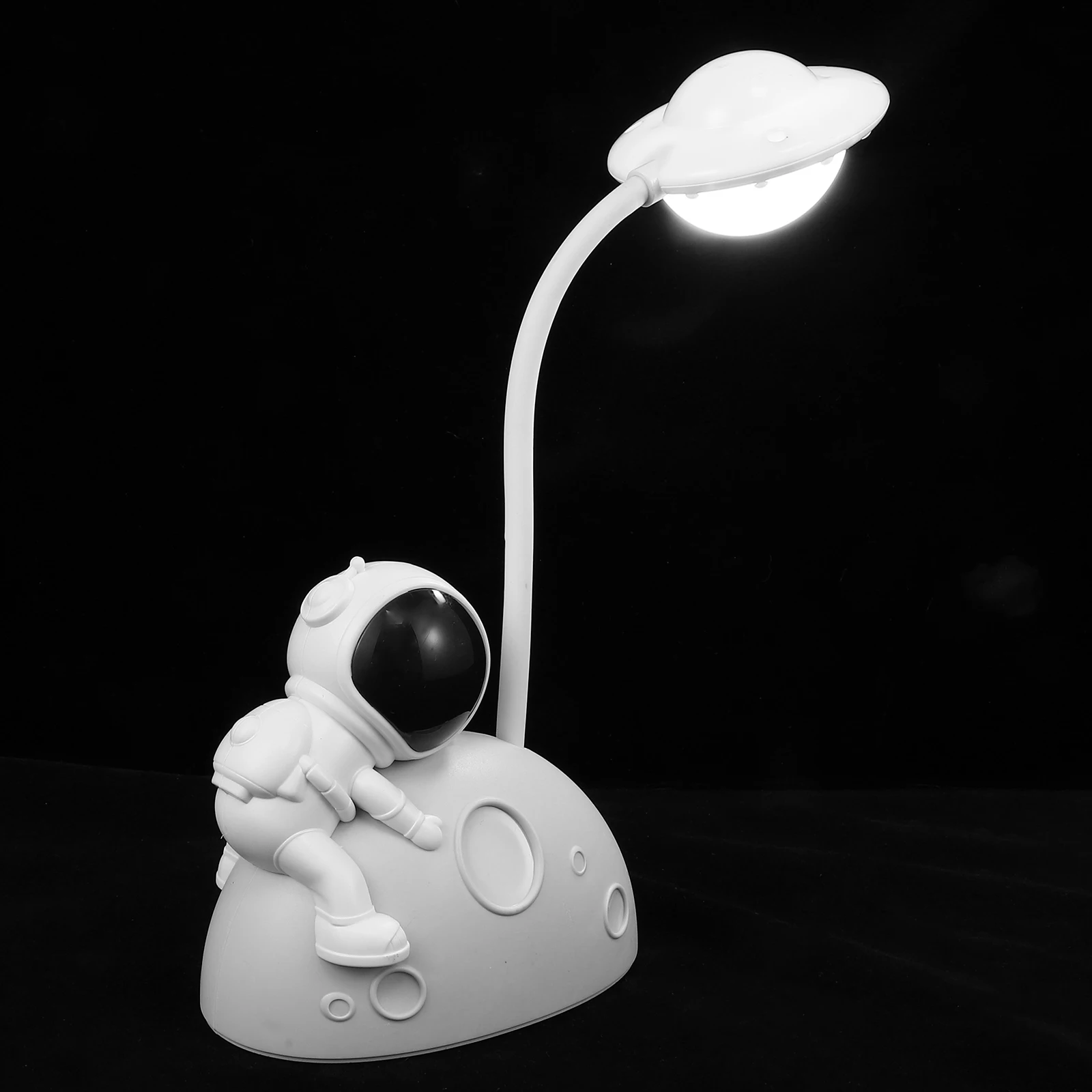 Astronaut Shaped Desk Lamp Small USB Night Light LED Adornment for Home Decor Table Lighting Creative Design Plastic
Astronaut Shaped Desk Lamp Small USB Night Light LED Adornment for Home Decor Table Lighting Creative Design Plastic