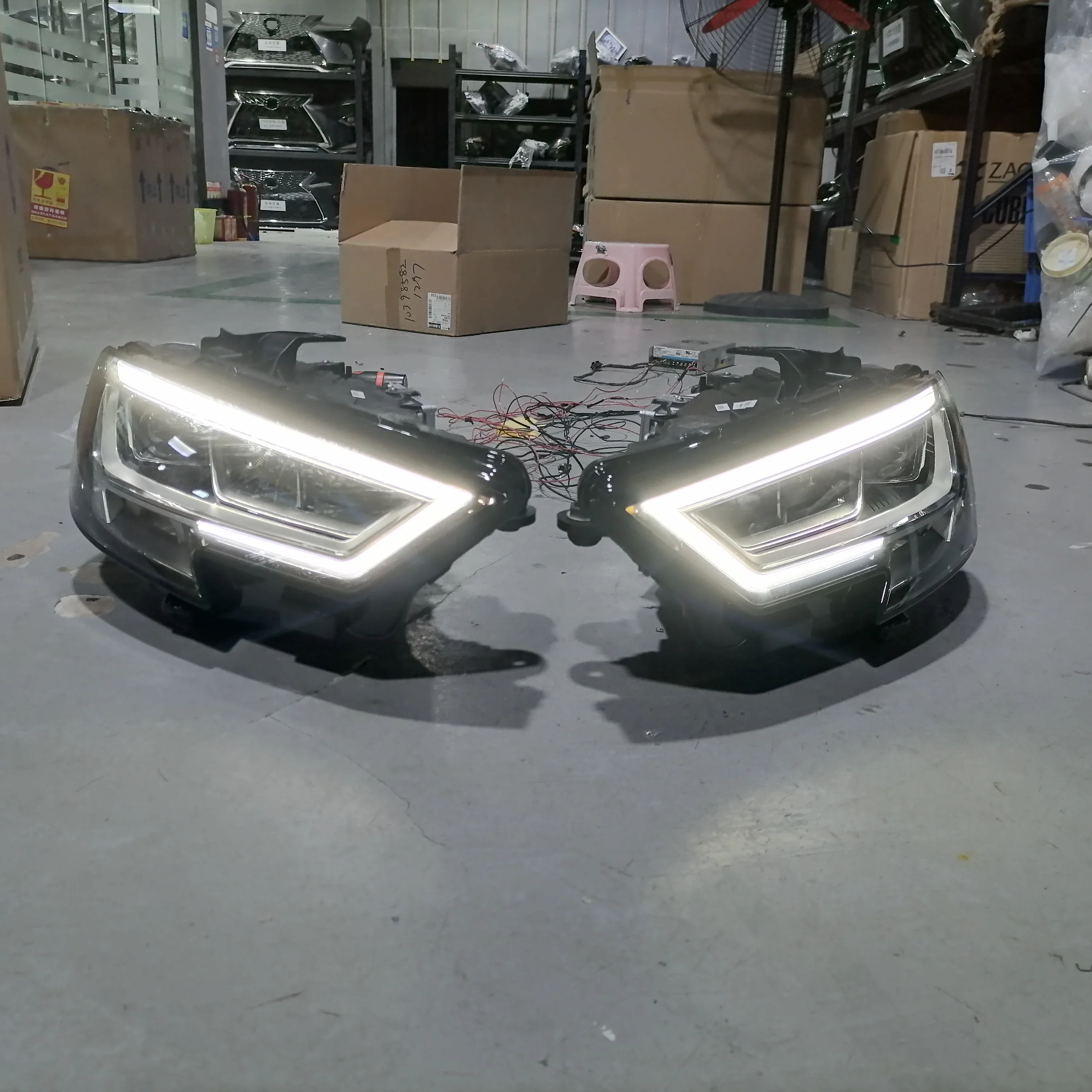 Светодиодные фары дневного света DRL для Audi A3 Angel eye указатель поворота plug and play Автомобильные лампы
Светодиодные фары дневного света DRL для Audi A3 Angel eye указатель поворота plug and play Автомобильные лампы