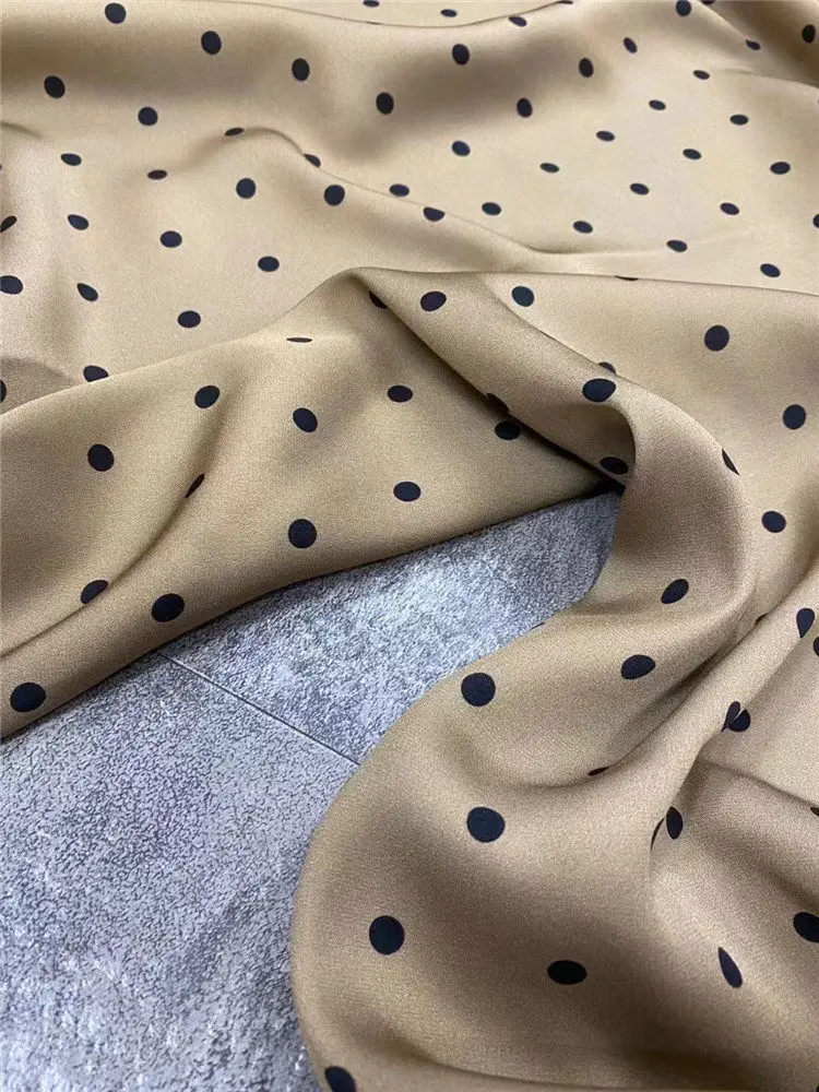 Real Silk Fabric Khaki Polka Dot 19momme Elastic Double Georgette Summer Dress Shirt
Real Silk Fabric Khaki Polka Dot 19momme Elastic Double Georgette Summer Dress Shirt