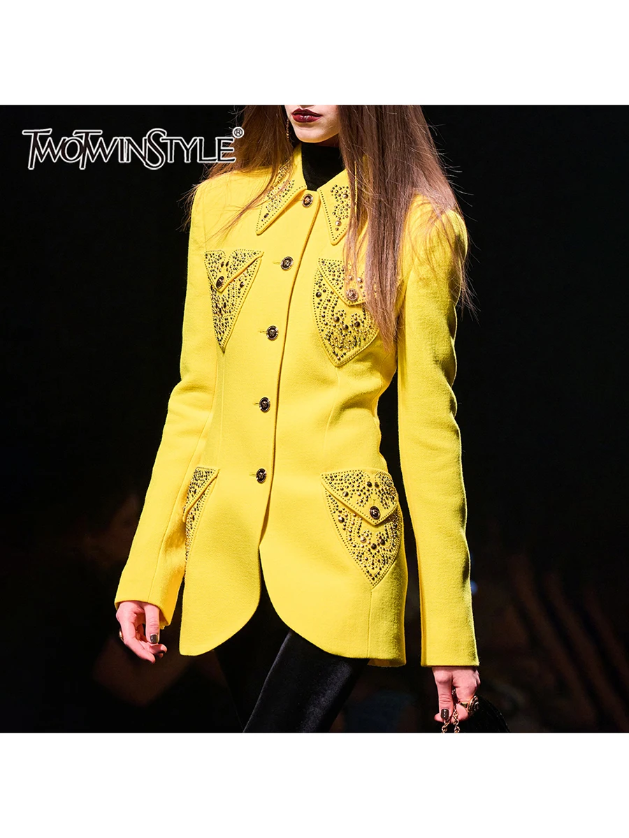 TWOTWINSTYLE Slimming Hot Fix Spliced Pockets Fashion Jackets for Women Lapel Long Sleeves Patchwork Buttons Jacket Female New
TWOTWINSTYLE Slimming Hot Fix Spliced Pockets Fashion Jackets for Women Lapel Long Sleeves Patchwork Buttons Jacket Female New