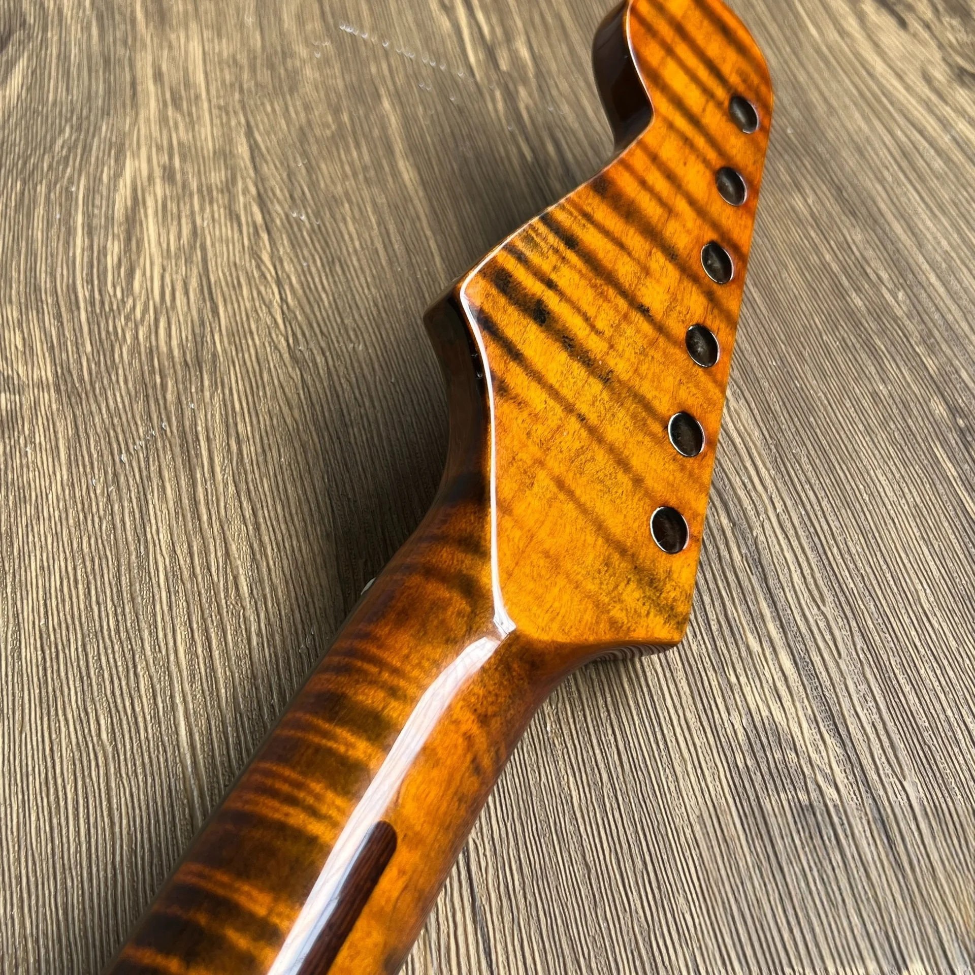 Tiger Pattern Electric Guitar Neck Modification, DIY Electric Guitar Instrument Accessories, New
Tiger Pattern Electric Guitar Neck Modification, DIY Electric Guitar Instrument Accessories, New