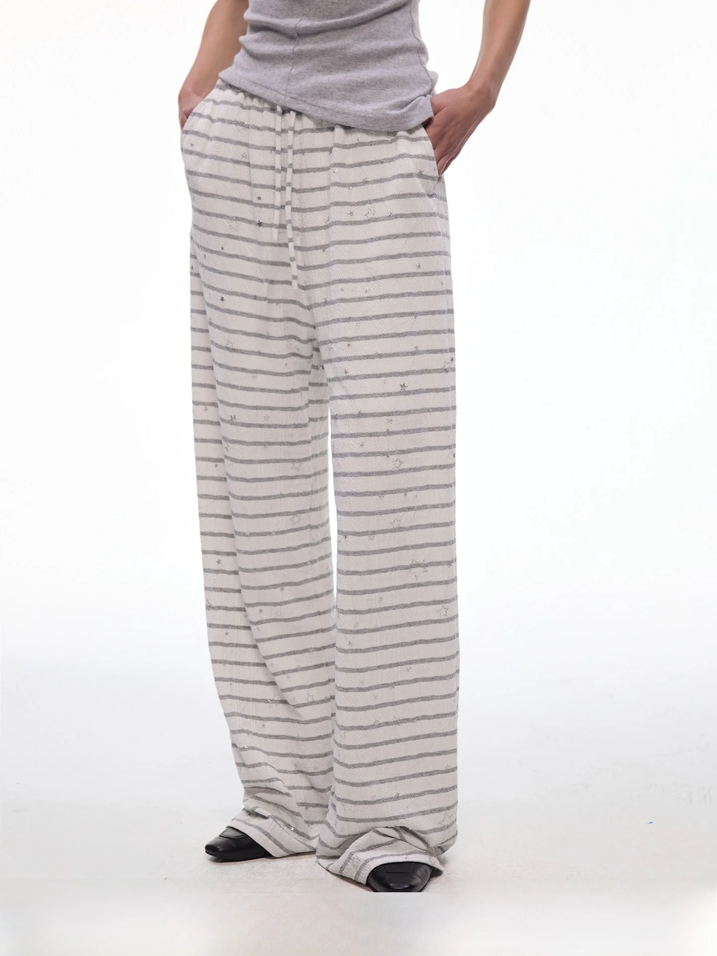 Casual Billconch Wide Leg Pants Women's Elastic Waist Draped Long Trousers Striped Loose Fit Floor Length Casual Trousers
Casual Billconch Wide Leg Pants Women's Elastic Waist Draped Long Trousers Striped Loose Fit Floor Length Casual Trousers
