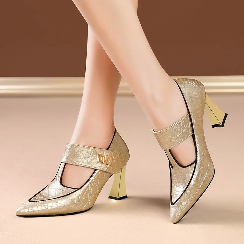 High Appearance Level Thick Sole Pointed Waterproof Platform Fashion All Comfortable Non-slip Breathable Women's Single Shoes
High Appearance Level Thick Sole Pointed Waterproof Platform Fashion All Comfortable Non-slip Breathable Women's Single Shoes