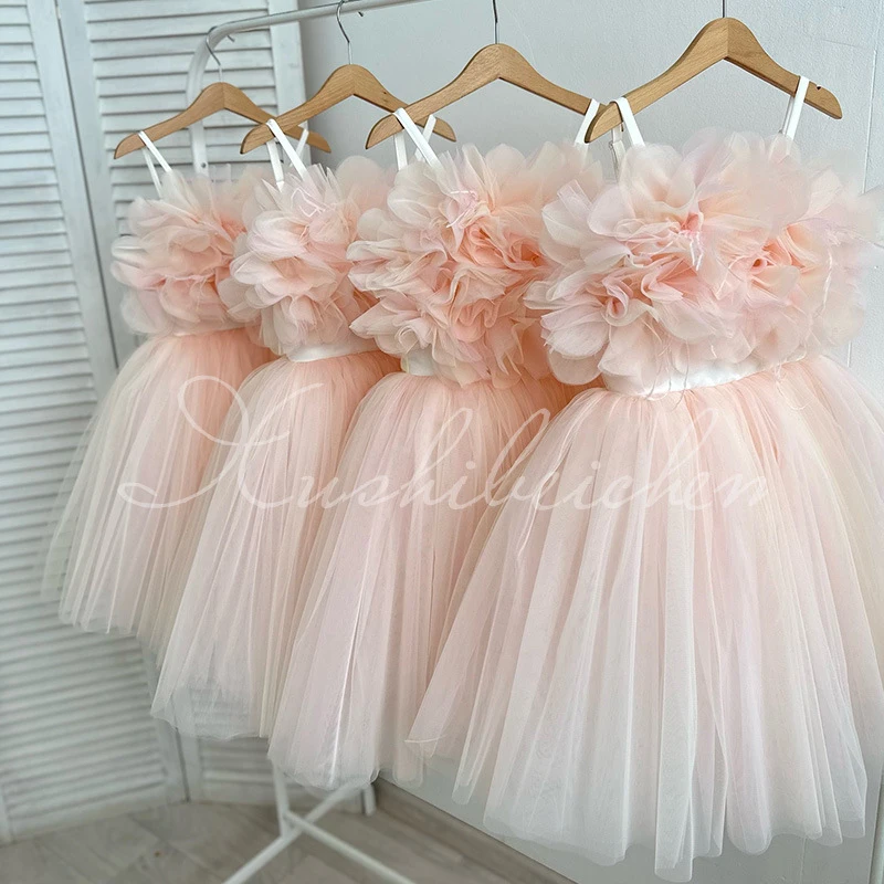 New style girls' simple dress with straps and floral embellishments for host performances
New style girls' simple dress with straps and floral embellishments for host performances