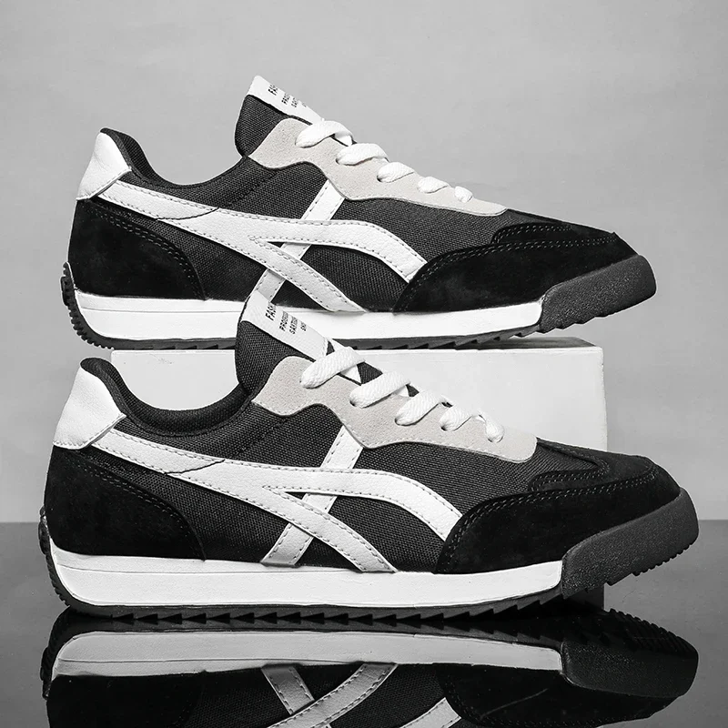 Fashion Designer Mens Running Shoes Comfortable Suede Sneakers Men Breathable Flats Walking Trainers Men Athletics Jogging Shoes
Fashion Designer Mens Running Shoes Comfortable Suede Sneakers Men Breathable Flats Walking Trainers Men Athletics Jogging Shoes