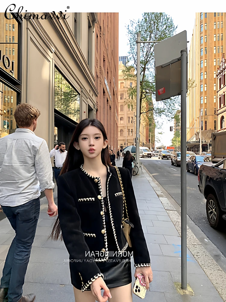 High-End Hand-Woven Lace Corduroy Short Coat Women 2025 Autumn Winter New Fashion Long Sleeve Slim Fit Elegant Cardigan Top
High-End Hand-Woven Lace Corduroy Short Coat Women 2025 Autumn Winter New Fashion Long Sleeve Slim Fit Elegant Cardigan Top