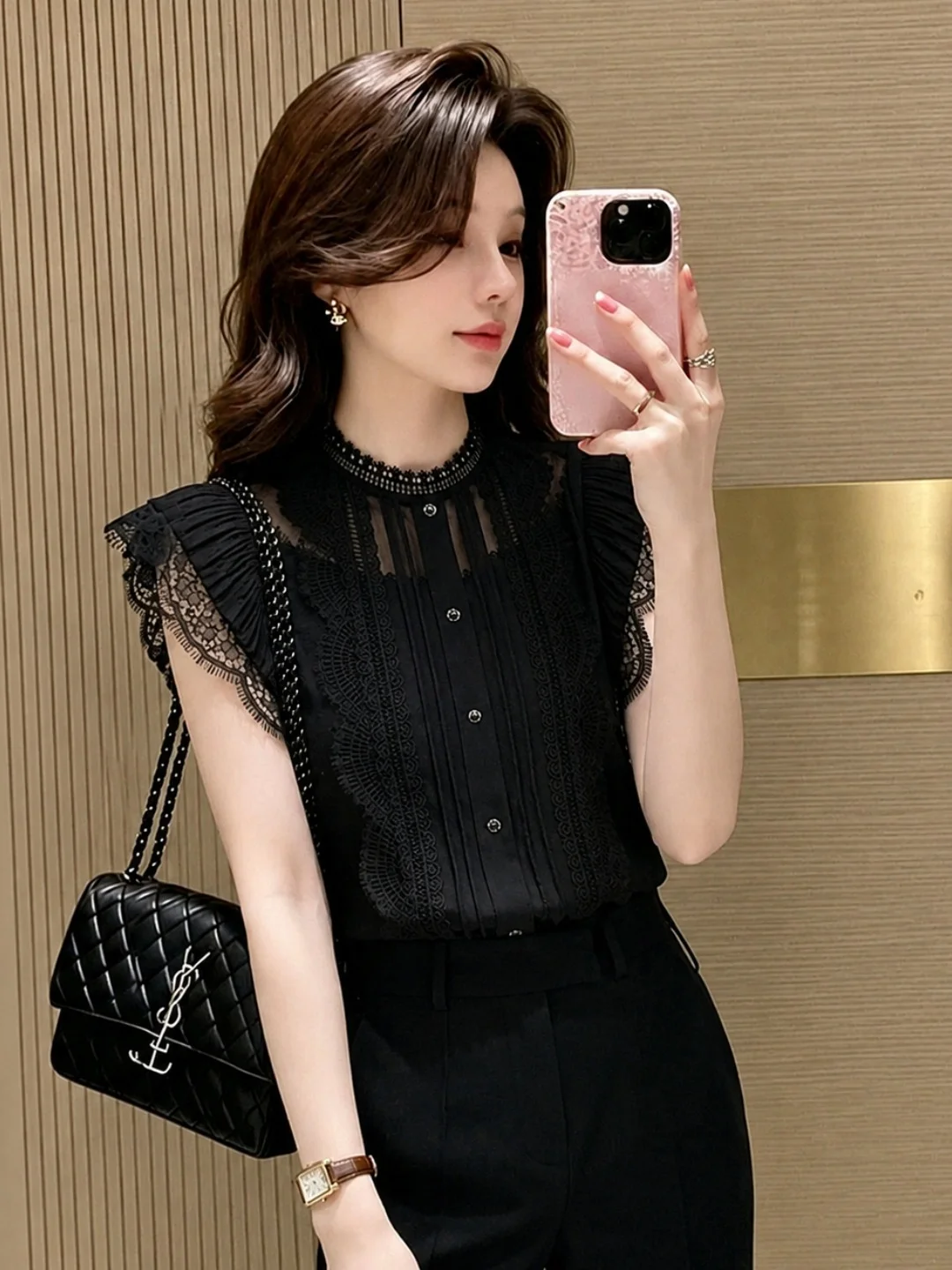 Elegant Lace Splice Fly Sleeve Shirt Commute Sexy Summer High-End Feeling Small Shirt Chic Fashionable Korean Style Straight Cut
Elegant Lace Splice Fly Sleeve Shirt Commute Sexy Summer High-End Feeling Small Shirt Chic Fashionable Korean Style Straight Cut