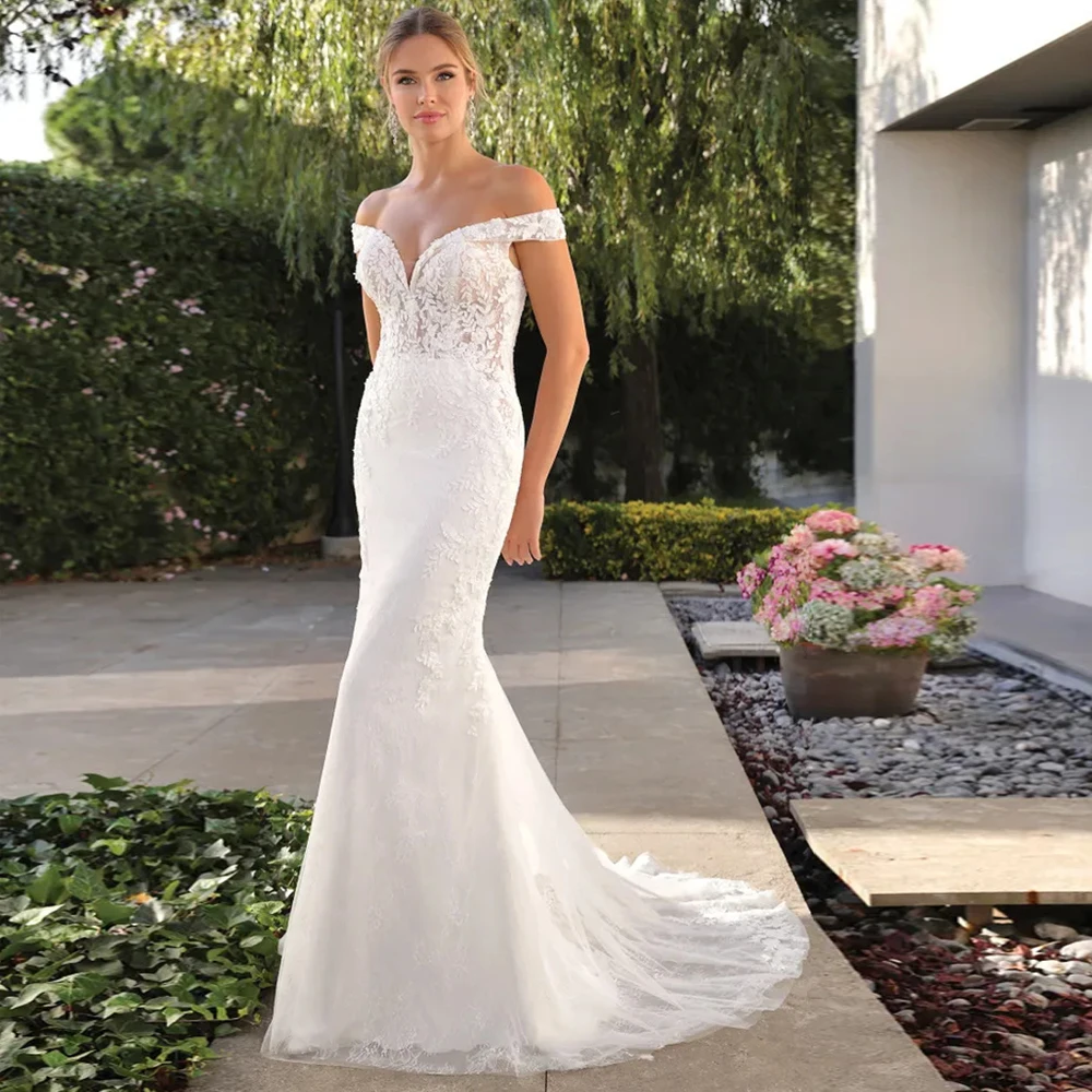 Customized Modern Mermaid Off the Shoulder Wedding Dress Elegant Sweetheart Court Train Appliques Lace Button Back Bri
Customized Modern Mermaid Off the Shoulder Wedding Dress Elegant Sweetheart Court Train Appliques Lace Button Back Bri