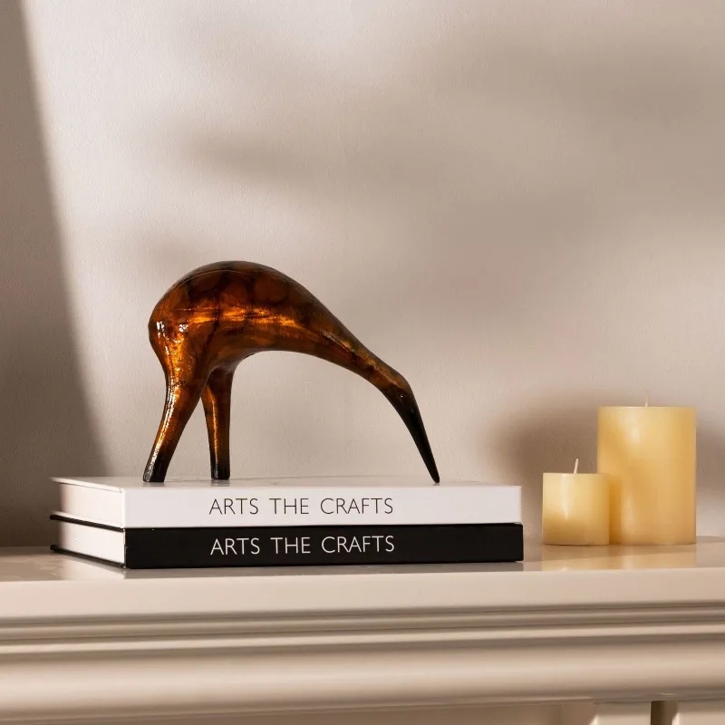 Modern minimalist abstract art ornament,animal sculptures,living room foyer tabletop decoration,crafts,aesthetic room decoration
Modern minimalist abstract art ornament,animal sculptures,living room foyer tabletop decoration,crafts,aesthetic room decoration