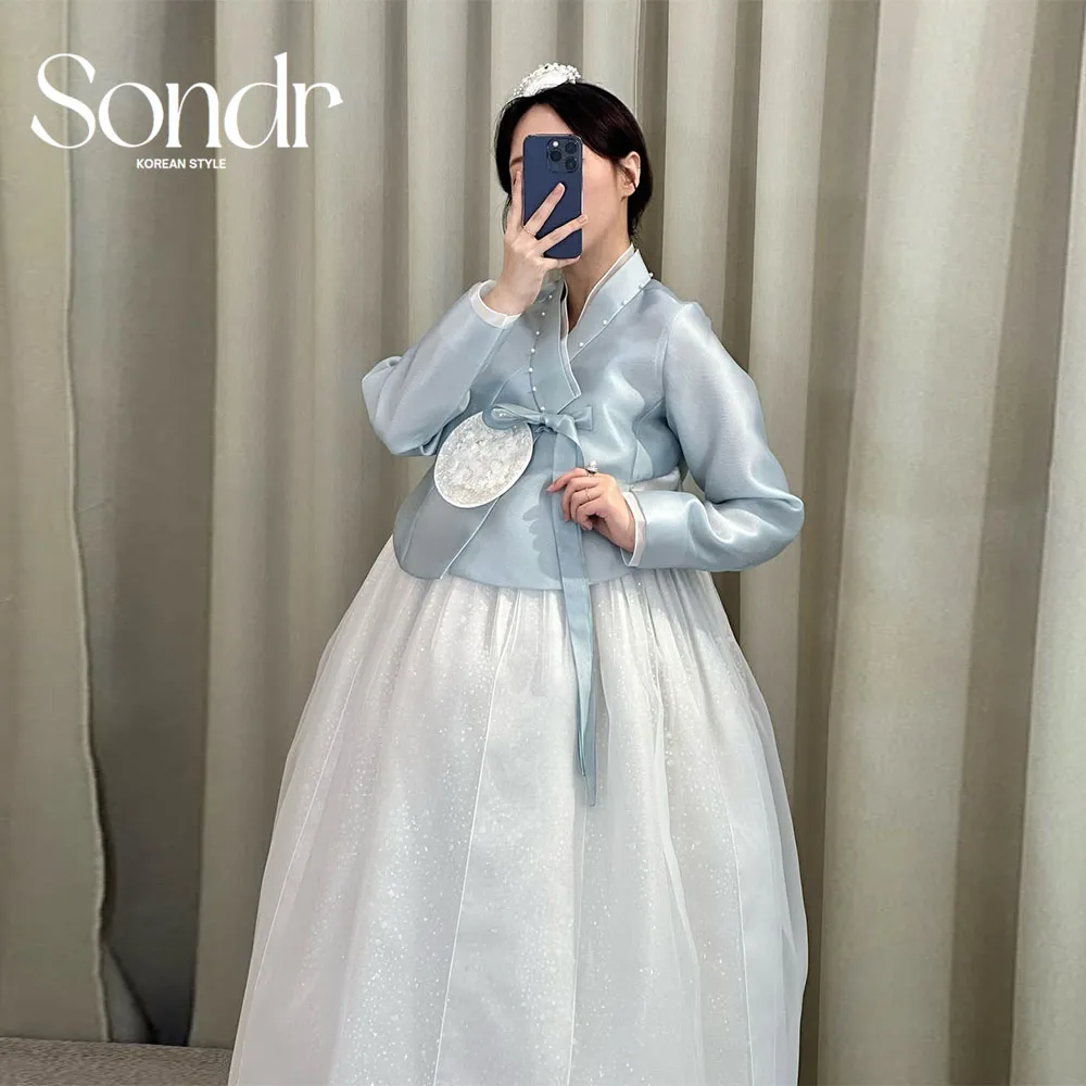 Sondr индивидуальное новое корейское ханбок женское с v-образным вырезом и длинными рукавами торжественное свадебное платье знаменитости фотостудия платье
Sondr индивидуальное новое корейское ханбок женское с v-образным вырезом и длинными рукавами торжественное свадебное платье знаменитости фотостудия платье