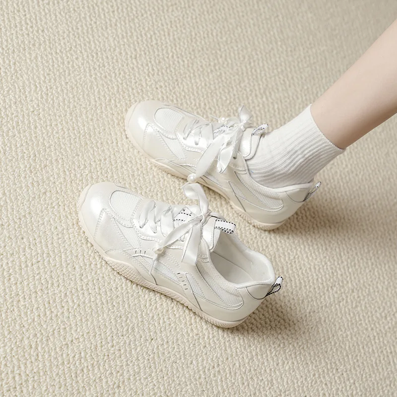 2025 New Creative Fashionable Mesh Shoes Low Collar Breathable Women's Sports Shoes Comfortable Casual Shoes
2025 New Creative Fashionable Mesh Shoes Low Collar Breathable Women's Sports Shoes Comfortable Casual Shoes