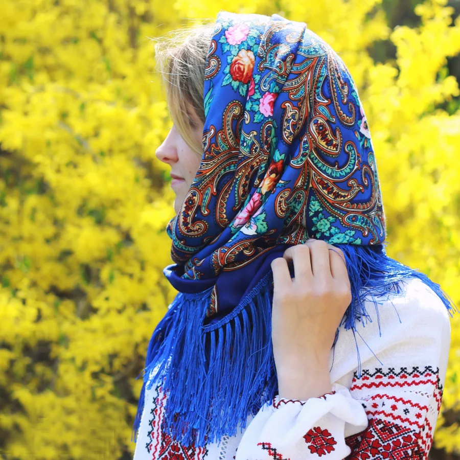 New 70*170cmWomen Luxury Floral Printed Russian Scarf Ukrainian Fringed Scarves Babushka Handkerchief Head Wraps Travel Shawl
New 70*170cmWomen Luxury Floral Printed Russian Scarf Ukrainian Fringed Scarves Babushka Handkerchief Head Wraps Travel Shawl
