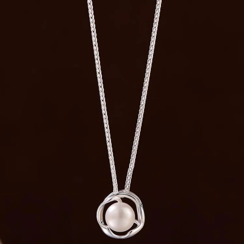 Simulated Pearl Pendant Choker Necklace For Women French Vintage Niche Design Light Luxury High Grade Texture Dainty Clavicle Ch
Simulated Pearl Pendant Choker Necklace For Women French Vintage Niche Design Light Luxury High Grade Texture Dainty Clavicle Ch