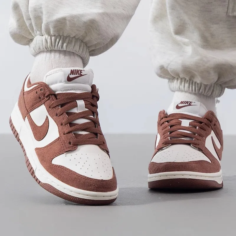 Оригинальная женская обувь Nike, классическая повседневная обувь Dunk Low, модные туфли для доски HJ7673
Оригинальная женская обувь Nike, классическая повседневная обувь Dunk Low, модные туфли для доски HJ7673