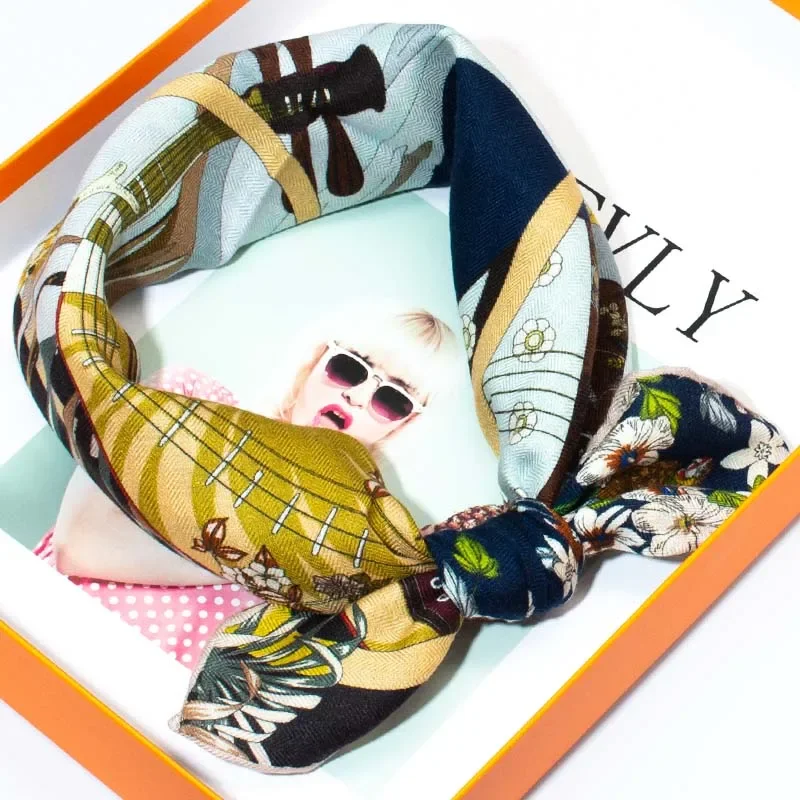 Double Sided Warm Square Scarf Women 65x65cm 30% Silk 70% Wool Oriental Art Print Winter Shawl Neck Wrap 65X65cm
Double Sided Warm Square Scarf Women 65x65cm 30% Silk 70% Wool Oriental Art Print Winter Shawl Neck Wrap 65X65cm