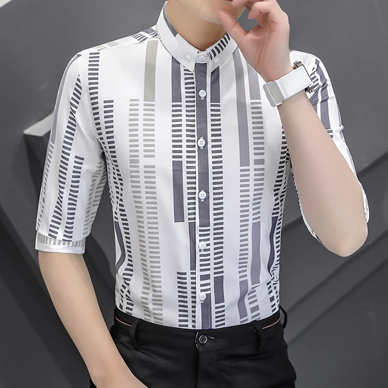 Fashion Striped Business Casual Slim Half Sleeve Dress Shirt Men Summer Quality Polyester Smooth Luxury Vintage Camisa Masculina
Fashion Striped Business Casual Slim Half Sleeve Dress Shirt Men Summer Quality Polyester Smooth Luxury Vintage Camisa Masculina