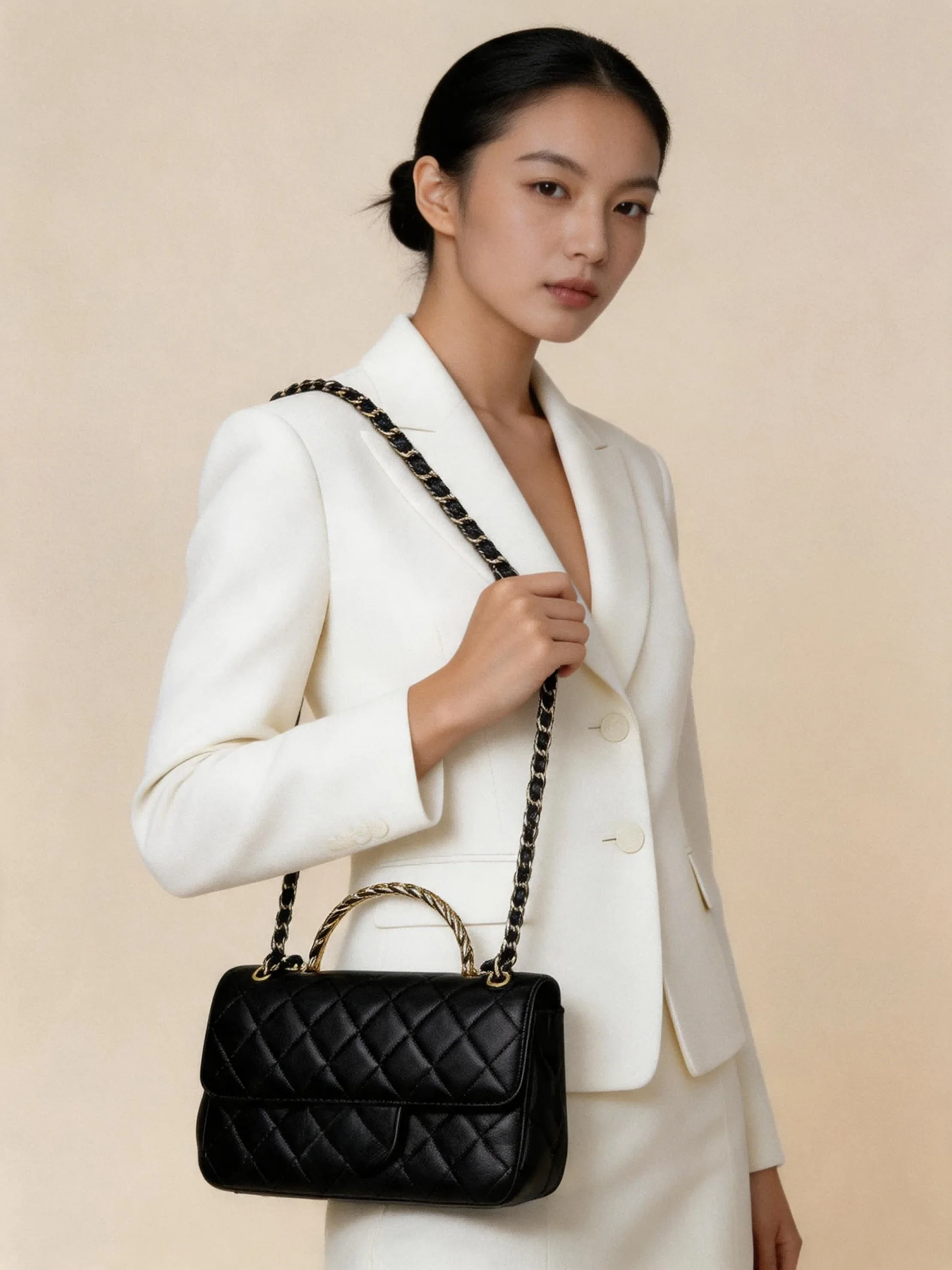 Minimalist Solid Color Genuine Leather Handbag Women High Quality Cowhide Top Handle Crossbody Tote Bag
Minimalist Solid Color Genuine Leather Handbag Women High Quality Cowhide Top Handle Crossbody Tote Bag