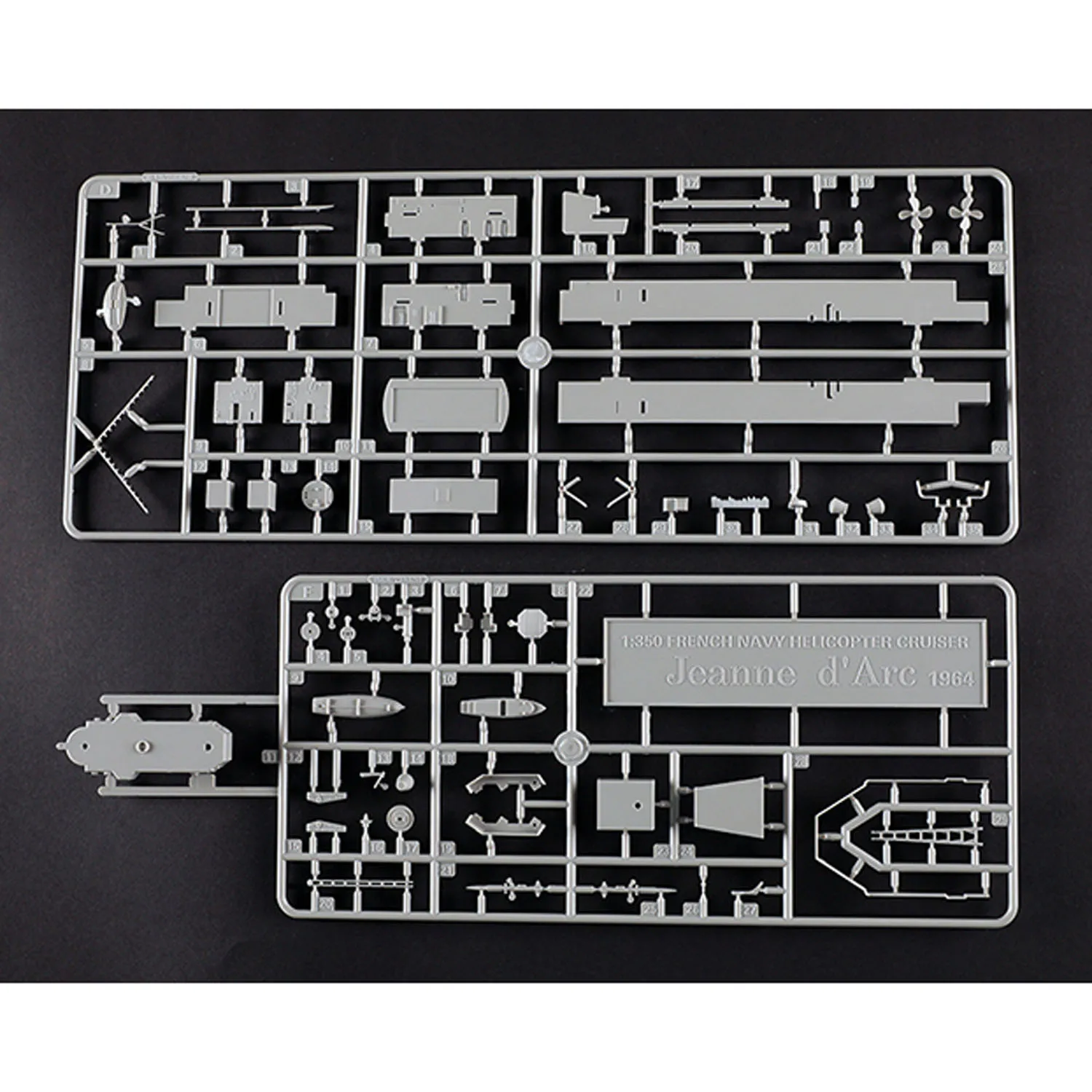Trumpeter 05636 Пластик 1/350 Французский военно-морской вертолет-круизер Jeanne d'Arc 1964, якорная цепь, подробный статический комплект в разобранном виде
Trumpeter 05636 Пластик 1/350 Французский военно-морской вертолет-круизер Jeanne d'Arc 1964, якорная цепь, подробный статический комплект в разобранном виде