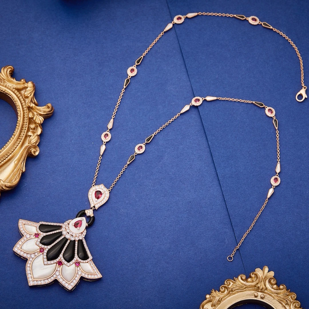 Fashion Elegance AAA Zirconia Fan-shaped Statement Necklace Earrings For Women Lady Birthday Dating Party Jewelry Set Gift
Fashion Elegance AAA Zirconia Fan-shaped Statement Necklace Earrings For Women Lady Birthday Dating Party Jewelry Set Gift