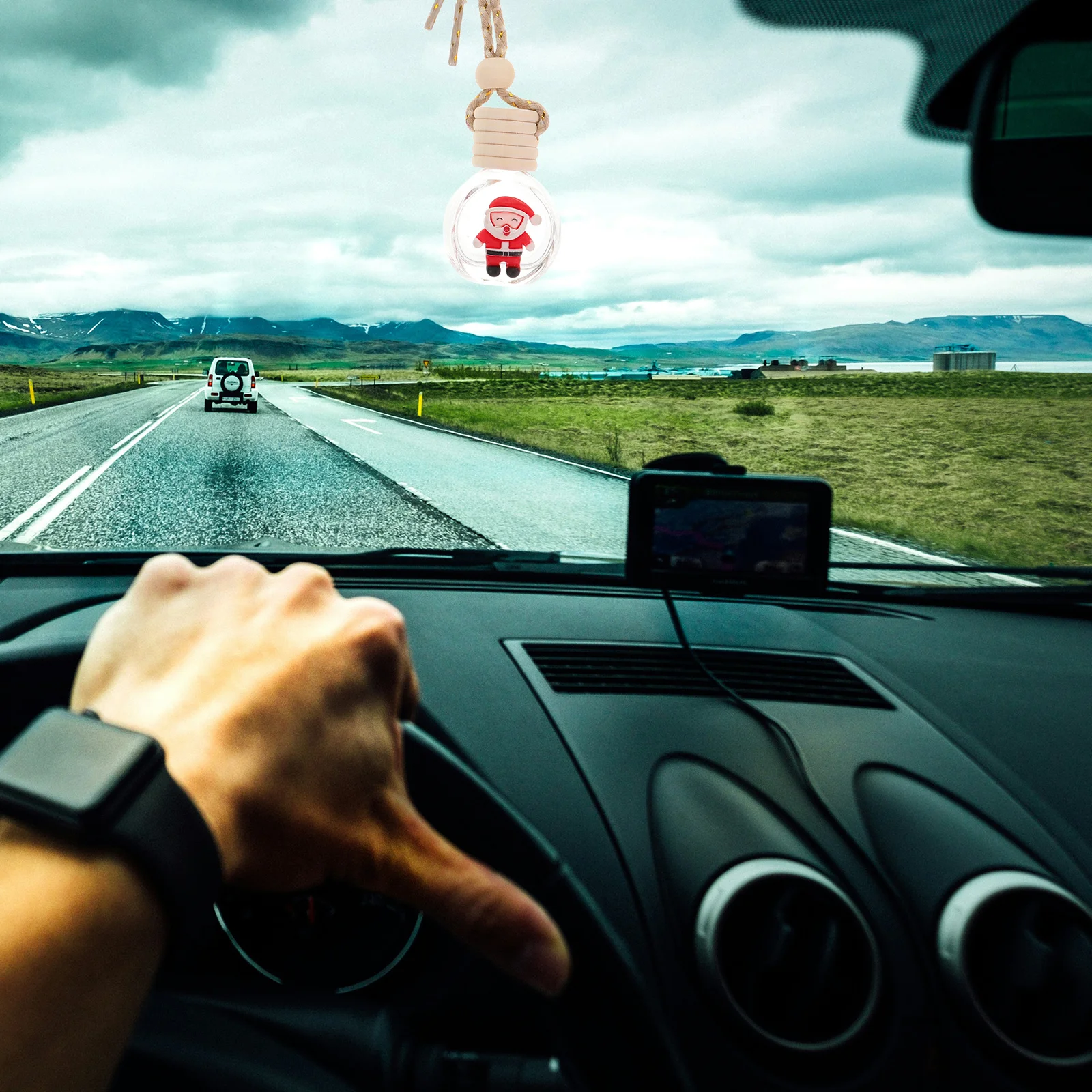 4Pcs Christmas Car Air Freshener Diffuser Bottles Hanging Ornaments Empty Essential Oil Bottle Car Air Freshener Hanging Bottle
4Pcs Christmas Car Air Freshener Diffuser Bottles Hanging Ornaments Empty Essential Oil Bottle Car Air Freshener Hanging Bottle