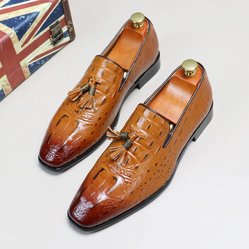 Mens wedding dress shoes leather Luxury Brand Pointed Toe Leather Business Men Casual Soft Formal men original Shoes
Mens wedding dress shoes leather Luxury Brand Pointed Toe Leather Business Men Casual Soft Formal men original Shoes