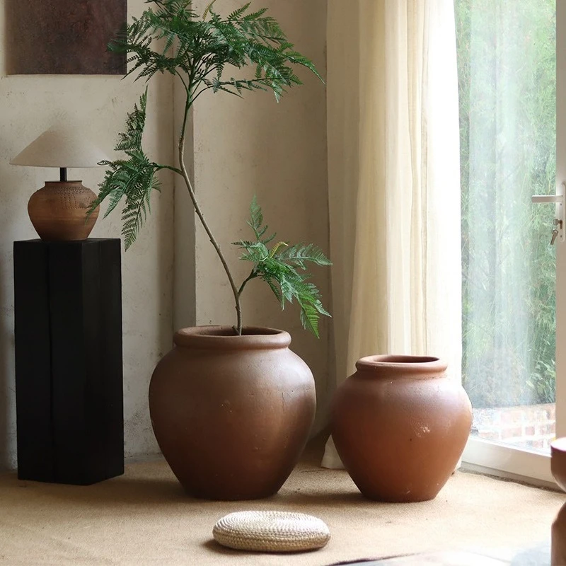 Big belly round altar pottery pot, retro floor-to-ceiling pottery, handmade coarse pottery, big jar, homestay decoration ornamen
Big belly round altar pottery pot, retro floor-to-ceiling pottery, handmade coarse pottery, big jar, homestay decoration ornamen