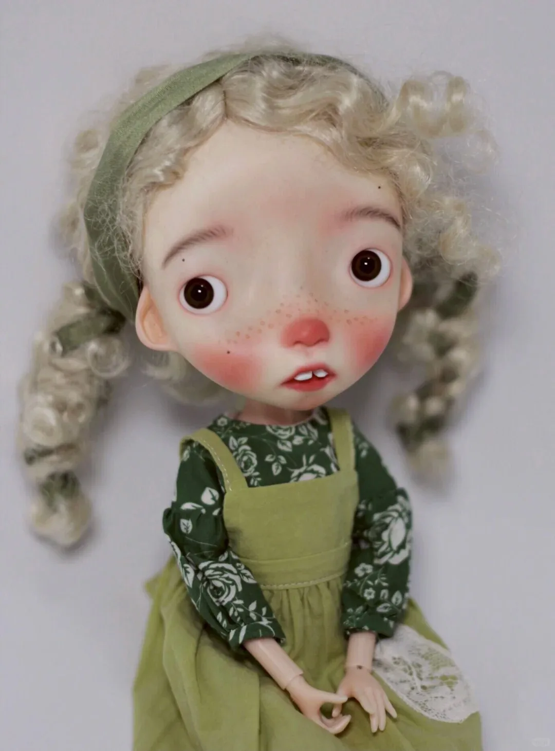 Высококачественная BJD кукла 1/6 Xiaozhizhang Tom, девочка, из высококачественной смолы, с загорелой кожей, художественная модель, игрушка для самостоятельной макияжировки, для коллекционеров
Высококачественная BJD кукла 1/6 Xiaozhizhang Tom, девочка, из высококачественной смолы, с загорелой кожей, художественная модель, игрушка для самостоятельной макияжировки, для коллекционеров