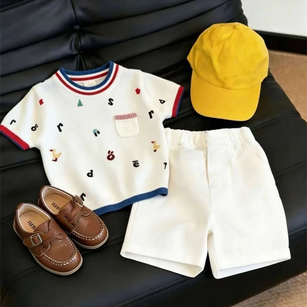 Children's Summer Set 2026 New Style Boys' and Girls' Baby Fashion Short sleeved Top Casual Shorts Two piece Set
Children's Summer Set 2026 New Style Boys' and Girls' Baby Fashion Short sleeved Top Casual Shorts Two piece Set