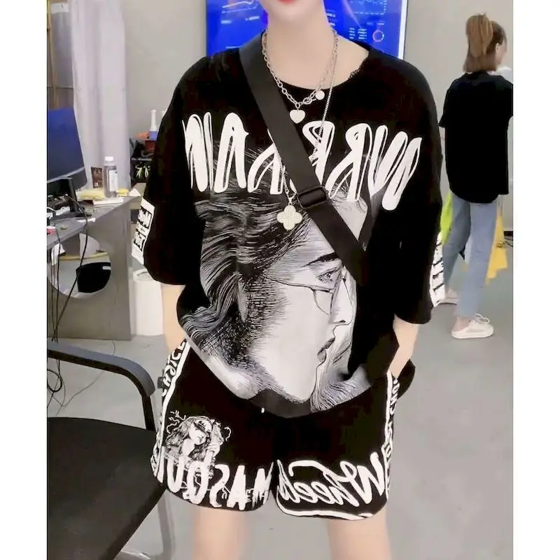 Casual Sports T Shirts Sets Women 2022 Summer Trendy Large Size Fashion Loose Short Sleeve T-shirt Wide-leg Shorts Two-piece Set
Casual Sports T Shirts Sets Women 2022 Summer Trendy Large Size Fashion Loose Short Sleeve T-shirt Wide-leg Shorts Two-piece Set