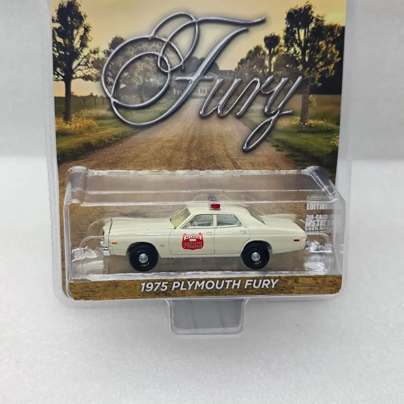 GreenLlight 1:64 1975 Plymouth Fury, литая под давлением модель автомобиля из сплава, игрушка для детей, подарки, коллекция игрушек 
GreenLlight 1:64 1975 Plymouth Fury, литая под давлением модель автомобиля из сплава, игрушка для детей, подарки, коллекция игрушек