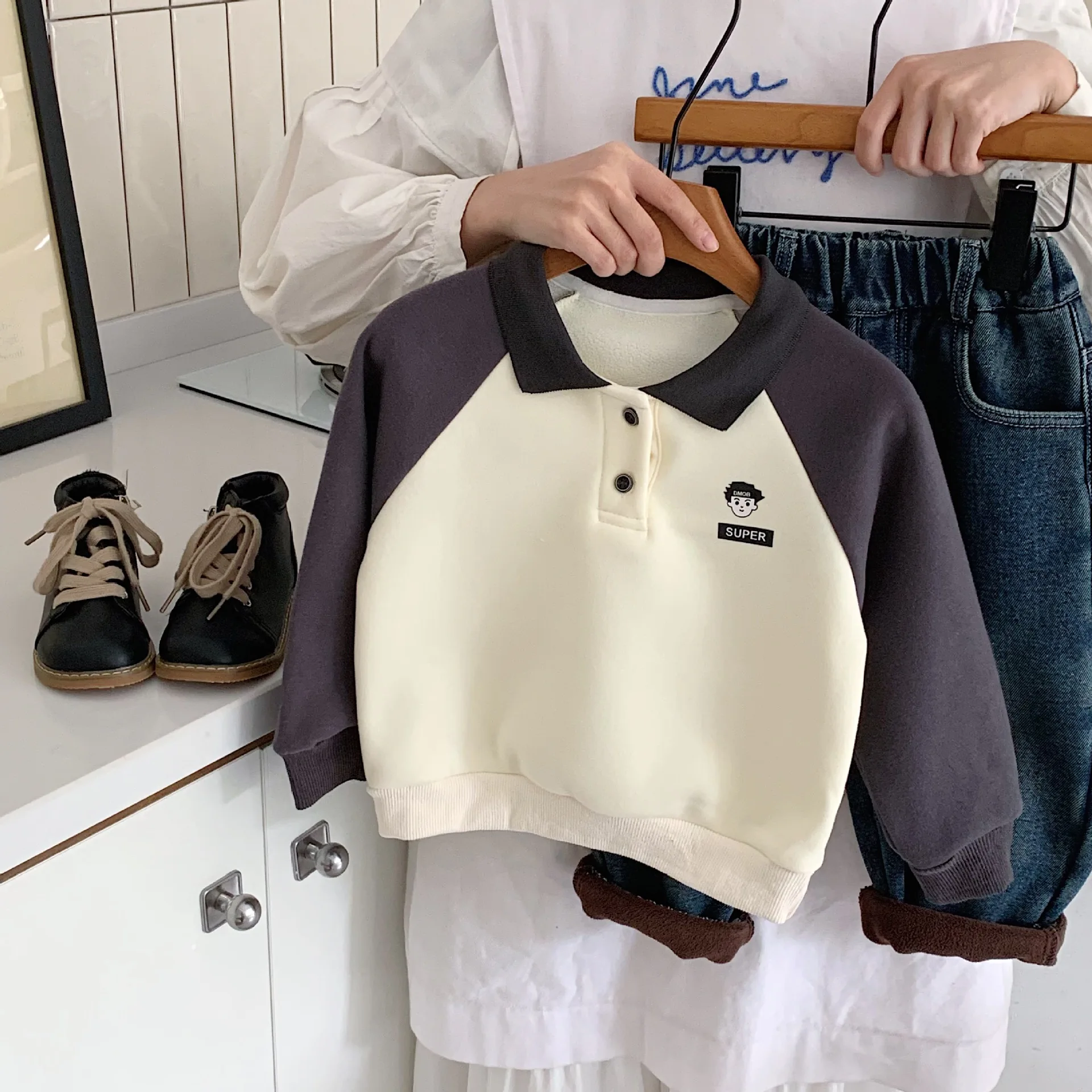 Autumn Fleece Baby Boy Polo Shirts Cotton Printed Spliced Sleeve Toddler Kid Boy Pullovers Velvet Thick Children Boy Sweatshirts
Autumn Fleece Baby Boy Polo Shirts Cotton Printed Spliced Sleeve Toddler Kid Boy Pullovers Velvet Thick Children Boy Sweatshirts