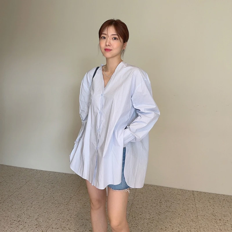 Women's Autumn V Neck Loose Shirts Simple Split Basics Blouse Full Sleeve Single Breasted Tops Korea Style 2023
Women's Autumn V Neck Loose Shirts Simple Split Basics Blouse Full Sleeve Single Breasted Tops Korea Style 2023