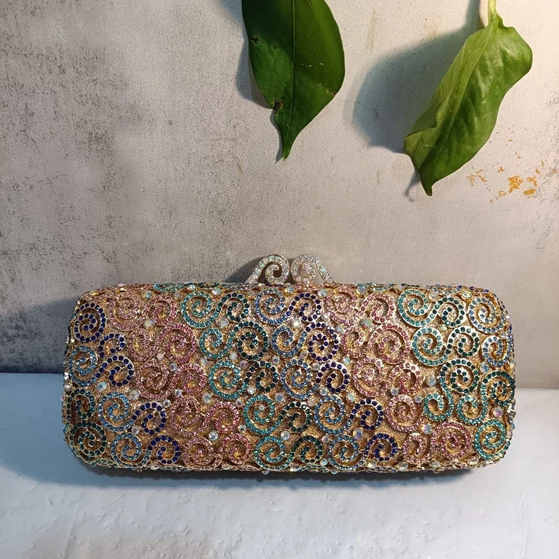 XIYUAN Hollow Multicolored Vintage Bags Woman Crystal Birthday Party Handbag Diamond Cocktail Evening Bag Wedding Bridal Purse
XIYUAN Hollow Multicolored Vintage Bags Woman Crystal Birthday Party Handbag Diamond Cocktail Evening Bag Wedding Bridal Purse