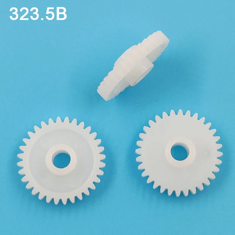 323.5B 0.5M Gears Modulus 0.5 Hole 3.5mm Loose 32 Teeth Plastic Gear DIY Repair Motor Parts Toy Accessories
323.5B 0.5M Gears Modulus 0.5 Hole 3.5mm Loose 32 Teeth Plastic Gear DIY Repair Motor Parts Toy Accessories