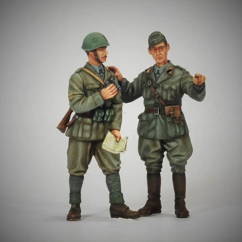 1/35 Scale Figure Resin Model Kit History Mini Italian Officers and Soldiers 2 People Unassembled Unpainted Micro Scene Layout
1/35 Scale Figure Resin Model Kit History Mini Italian Officers and Soldiers 2 People Unassembled Unpainted Micro Scene Layout