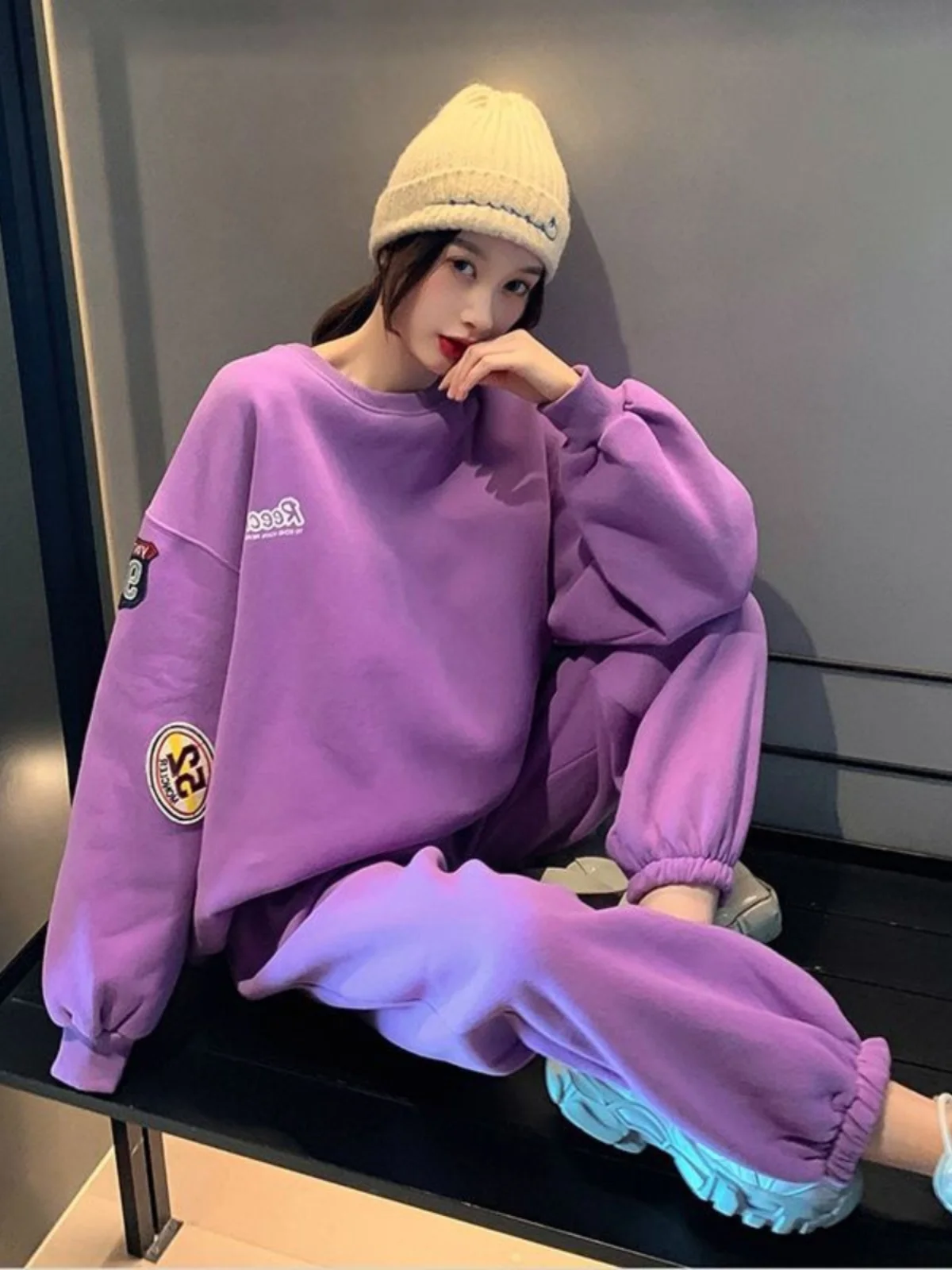 Spring Autumn Faion Salt Series Street Sle Sportswear Set Women's Loose Sweatirt Casual Two Piece Set Korean Version
Spring Autumn Faion Salt Series Street Sle Sportswear Set Women's Loose Sweatirt Casual Two Piece Set Korean Version