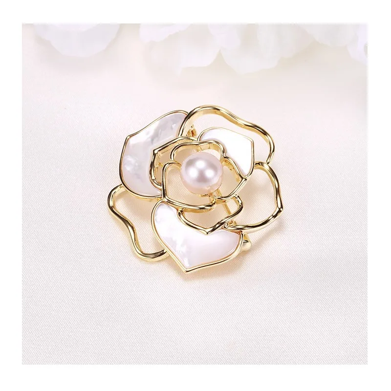 Pearl Brooch Camellia Brooch Anti-light Shell Inlaid Wedding Brooch Freshwater Pearl Brooch
Pearl Brooch Camellia Brooch Anti-light Shell Inlaid Wedding Brooch Freshwater Pearl Brooch