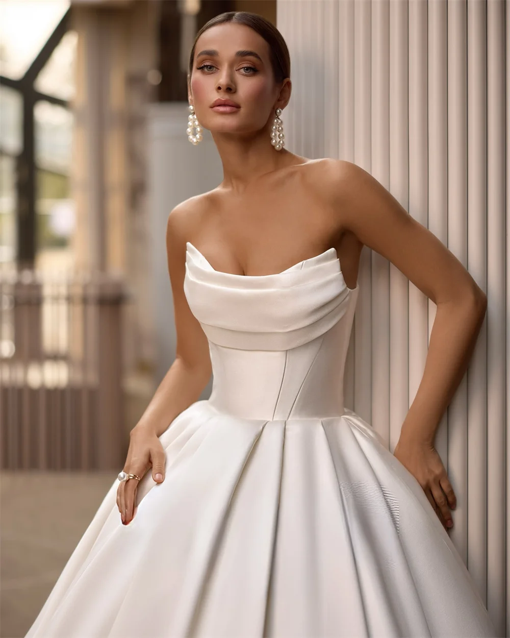 Customized Fashion Strapless Sleeveless Satin Wedding Gown A-Line Backless Corset Lace Up Bridal Gowns vestidos de novia
Customized Fashion Strapless Sleeveless Satin Wedding Gown A-Line Backless Corset Lace Up Bridal Gowns vestidos de novia
