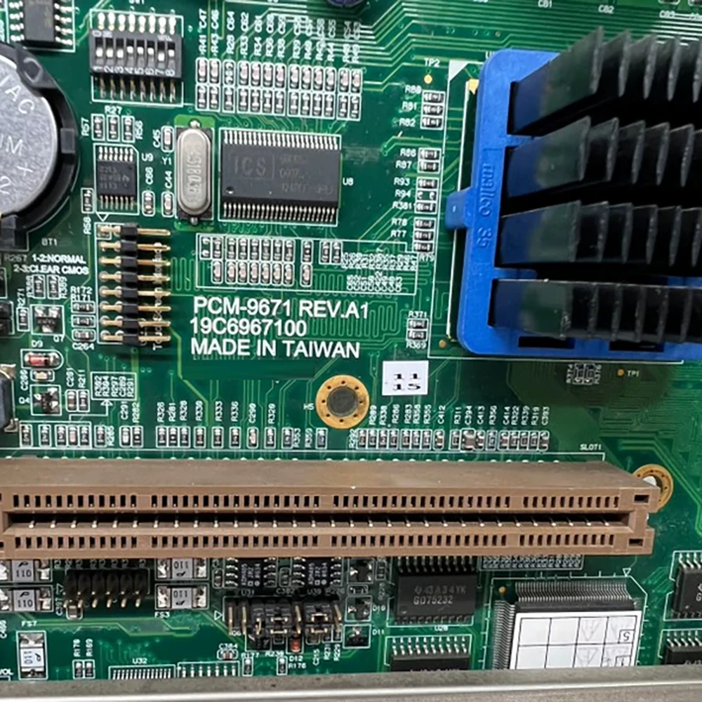 Industrial control motherboard PCM-9671 REV A1
Industrial control motherboard PCM-9671 REV A1
