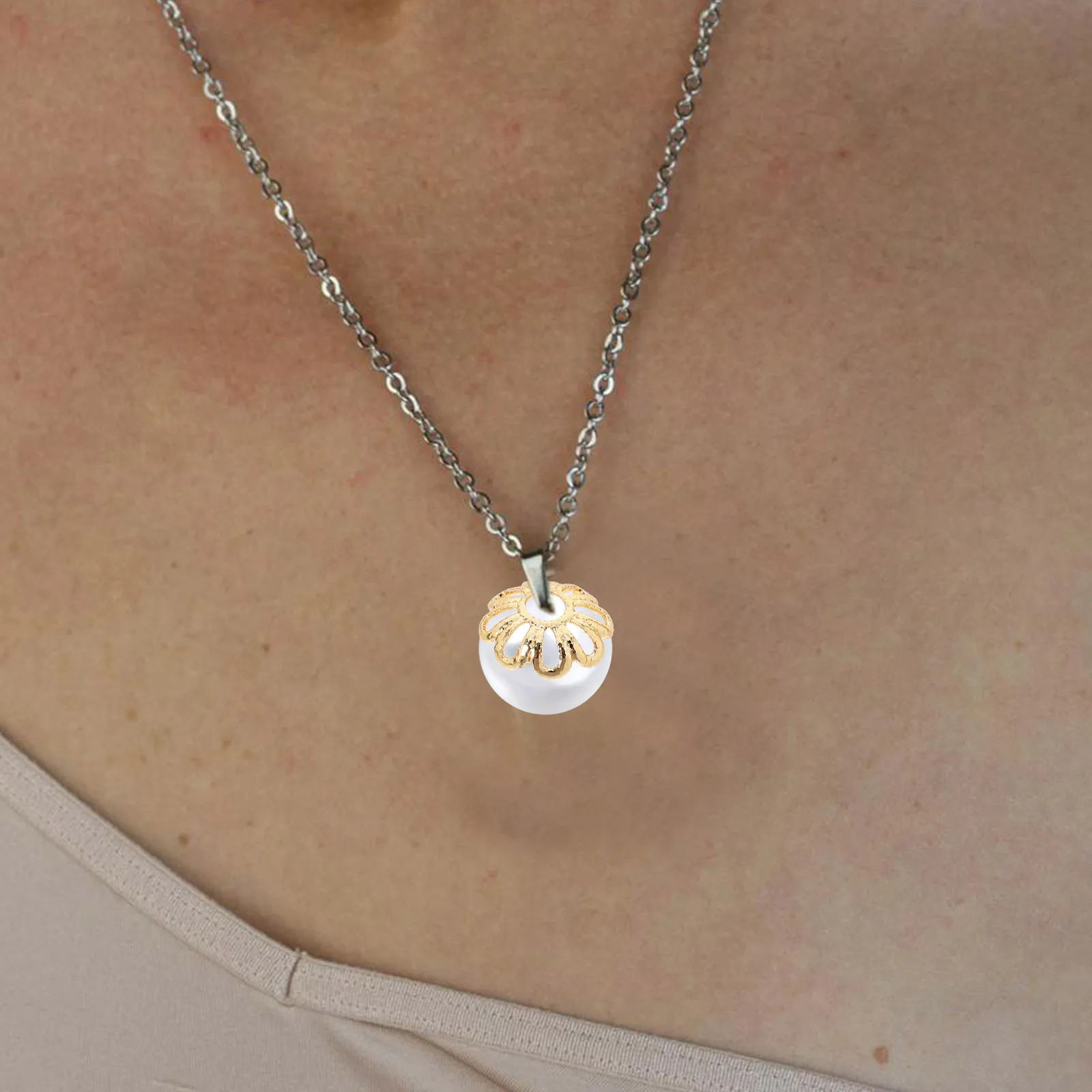 100 шт., колпачки для цветочных бусин, колпачки из нержавеющей стали с цветочным принтом, полые жемчужные прокладки для изготовления ювелирных изделий своими руками, объемные цепочки для ожерелья
100 шт., колпачки для цветочных бусин, колпачки из нержавеющей стали с цветочным принтом, полые жемчужные прокладки для изготовления ювелирных изделий своими руками, объемные цепочки для ожерелья