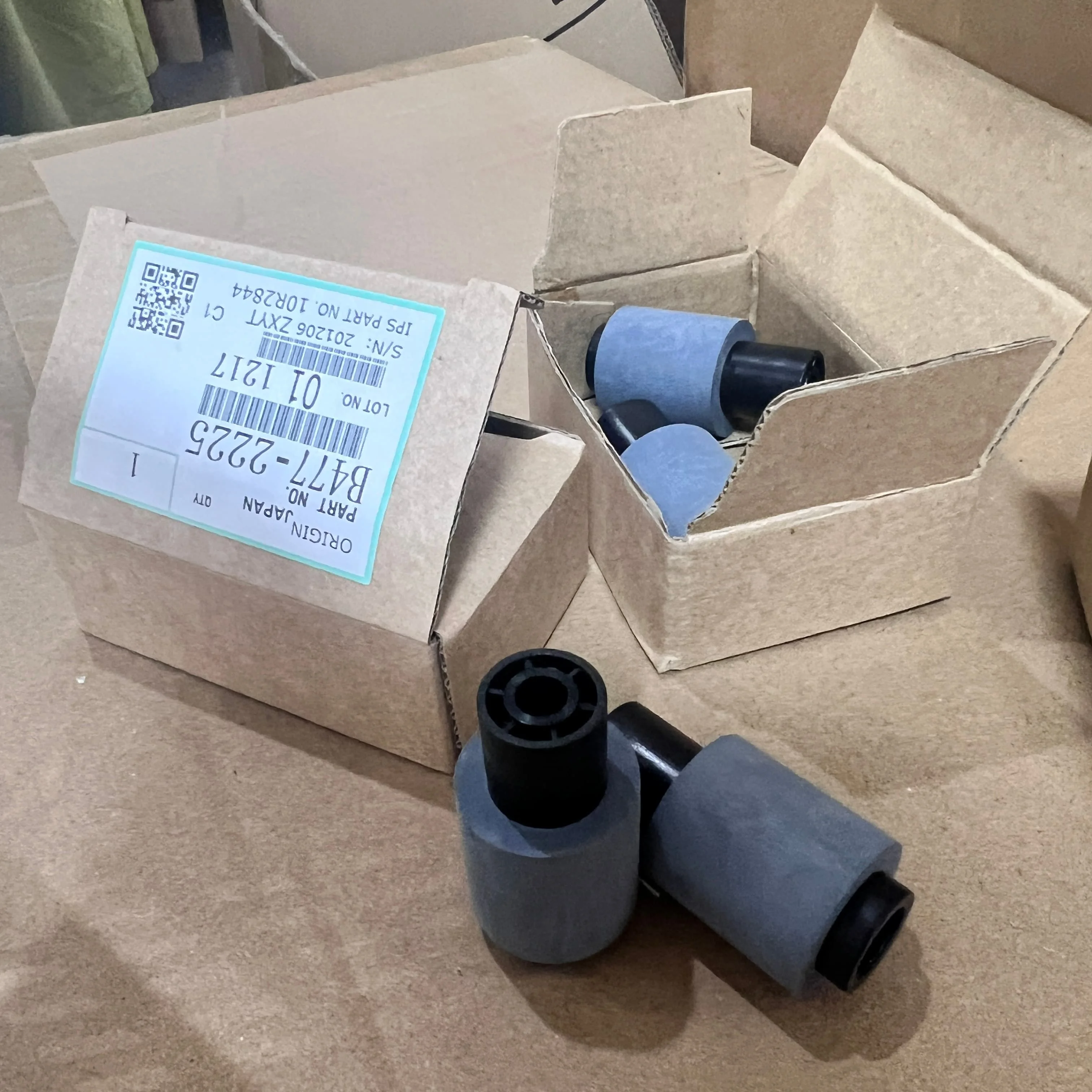 10pc A806-1321 B477-2226 B477-2225 ADF Pickup Roller for Ricoh Aficio 1055 1060 1075 1085 2051 2060 2075 2090 2105 3260C 550 650
10pc A806-1321 B477-2226 B477-2225 ADF Pickup Roller for Ricoh Aficio 1055 1060 1075 1085 2051 2060 2075 2090 2105 3260C 550 650