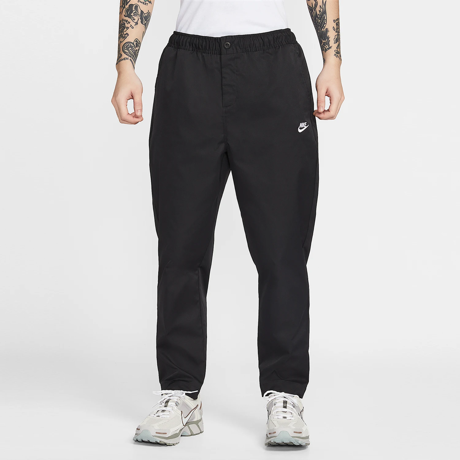 Nike Authentic Winter Style Men's Woven Tapered Embroidered Pants HJ1998-011
Nike Authentic Winter Style Men's Woven Tapered Embroidered Pants HJ1998-011