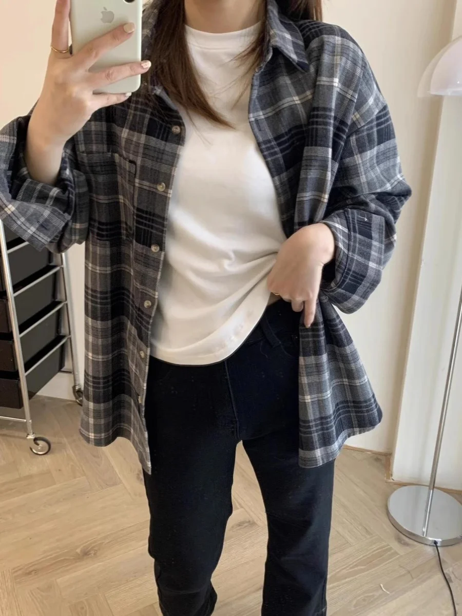 Повседневная клетчатая рубашка с длинным рукавом, свободного кроя, женская, весенняя, новая модель в корейском стиле INS, с воротником, для многослойных образов, для повседневной носки
Повседневная клетчатая рубашка с длинным рукавом, свободного кроя, женская, весенняя, новая модель в корейском стиле INS, с воротником, для многослойных образов, для повседневной носки