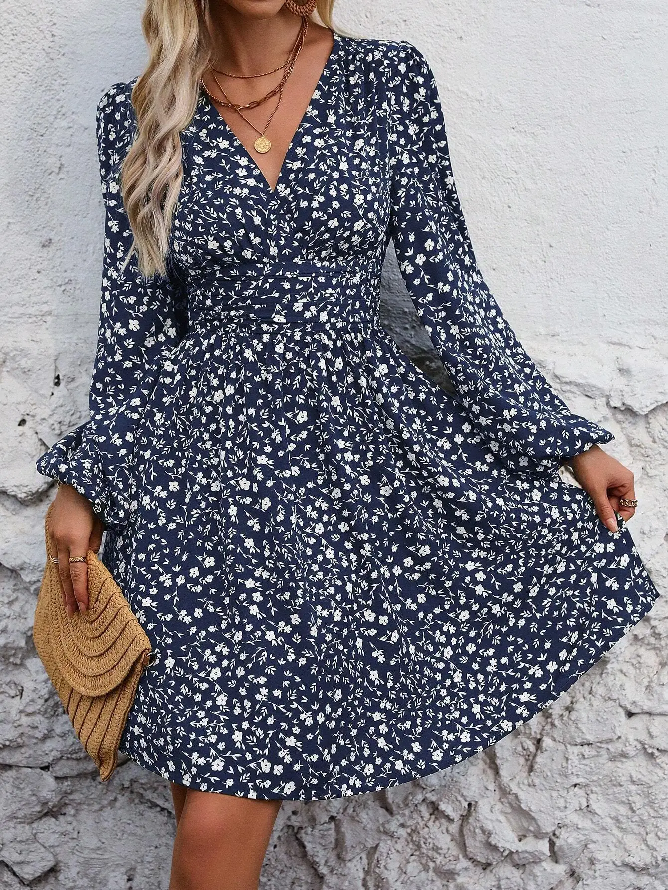 Spring Summer Women Sexy Elegant Dress V-neck Cinched Waist Lantern Sleeve Beach Dress Multicolour Lady Streetwear Robe Femme
Spring Summer Women Sexy Elegant Dress V-neck Cinched Waist Lantern Sleeve Beach Dress Multicolour Lady Streetwear Robe Femme